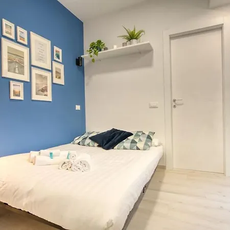 Suzzani 273 - Interno B1 Lägenhet *